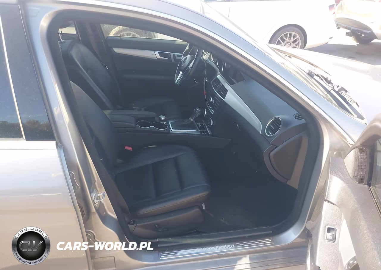 2013 Mercedes-Benz C 250 Sport VIN:WDDGF4HB5DR271413 - 5