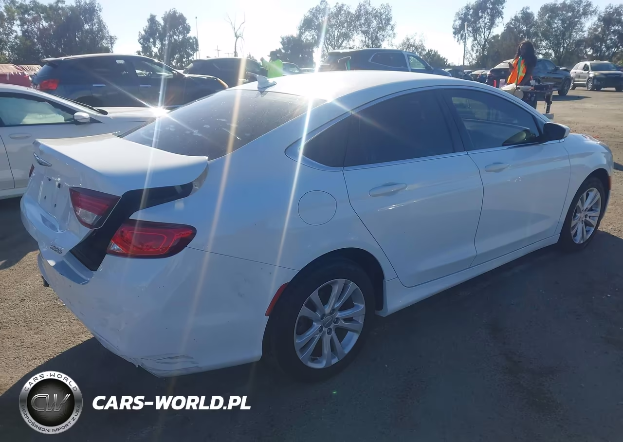 2016 Chrysler 200 Limited VIN:1C3CCCAB2GN101225 - 4