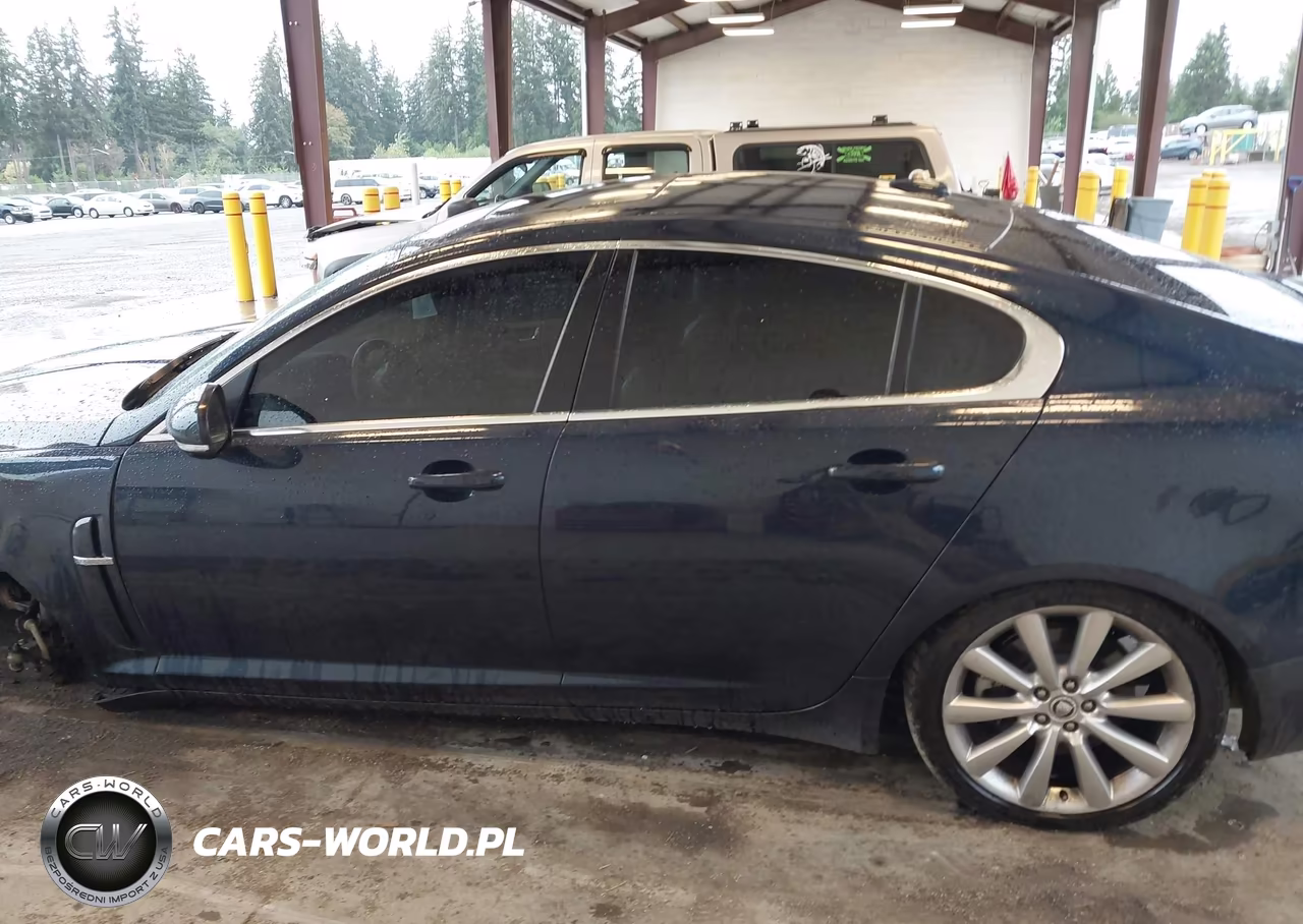 2010 Jaguar Xf Premium VIN:SAJWA0GB6ALR58110 - 15