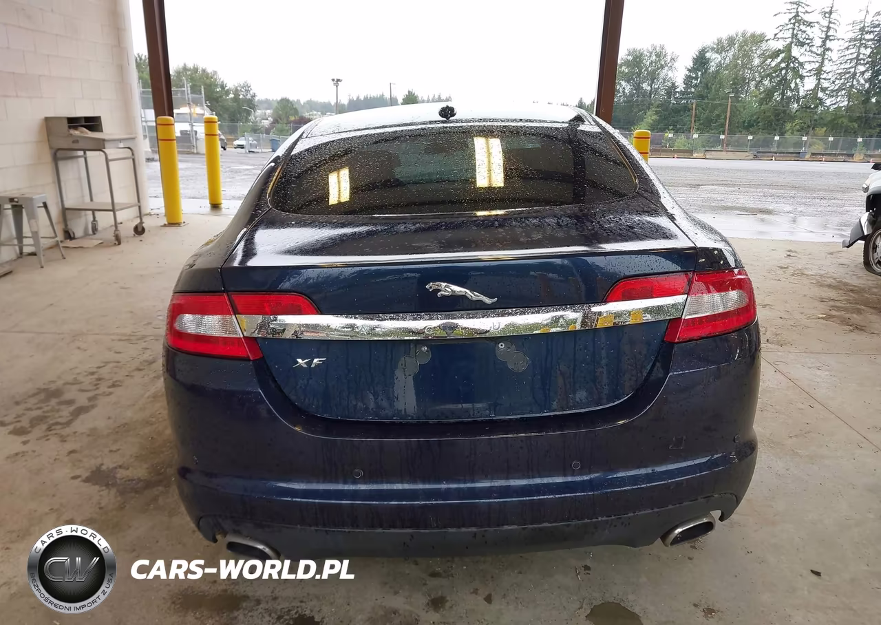 2010 Jaguar Xf Premium VIN:SAJWA0GB6ALR58110 - 17