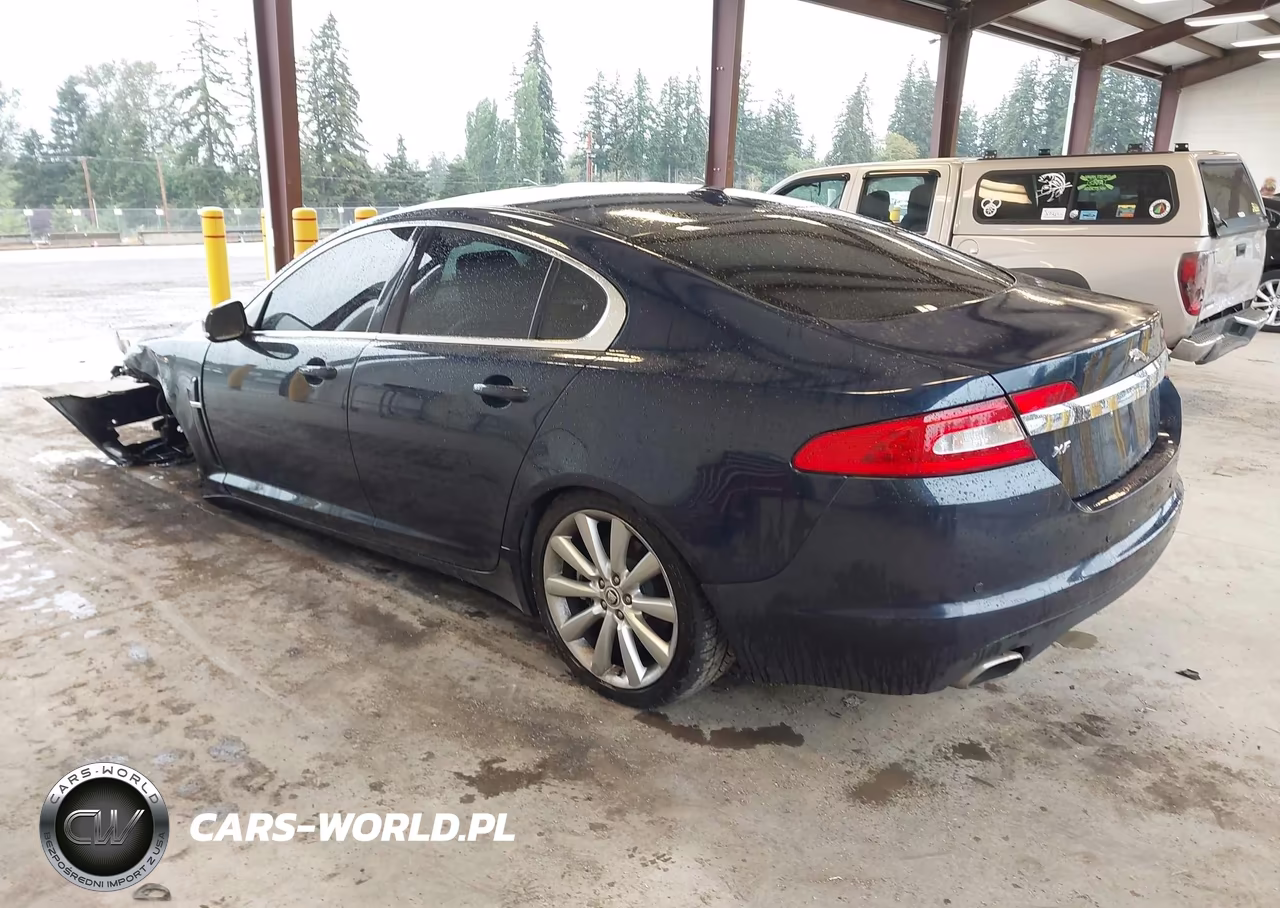2010 Jaguar Xf Premium VIN:SAJWA0GB6ALR58110 - 3