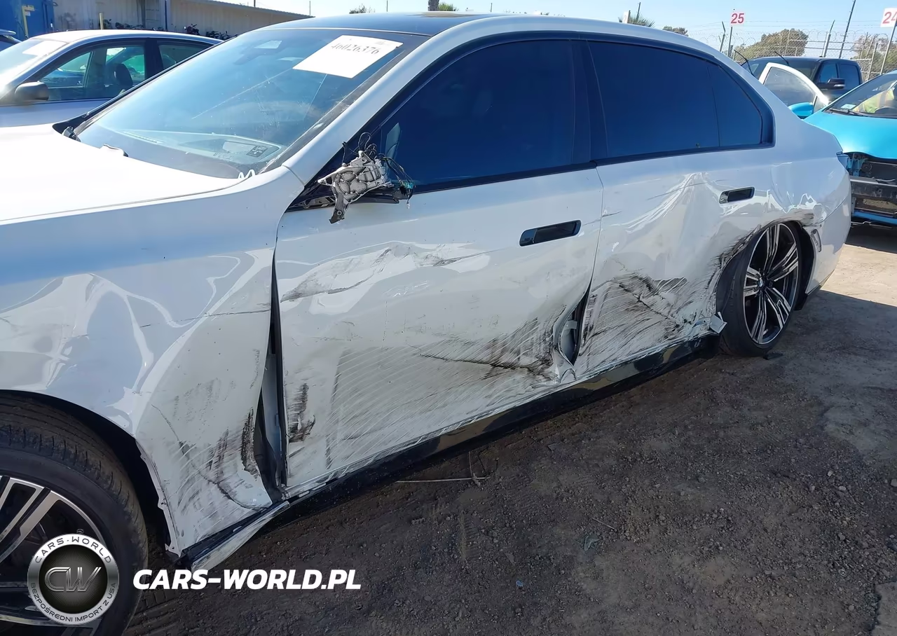 2023 BMW I7 xDrive60 VIN:WBY53EJ08PCN79190 - 6
