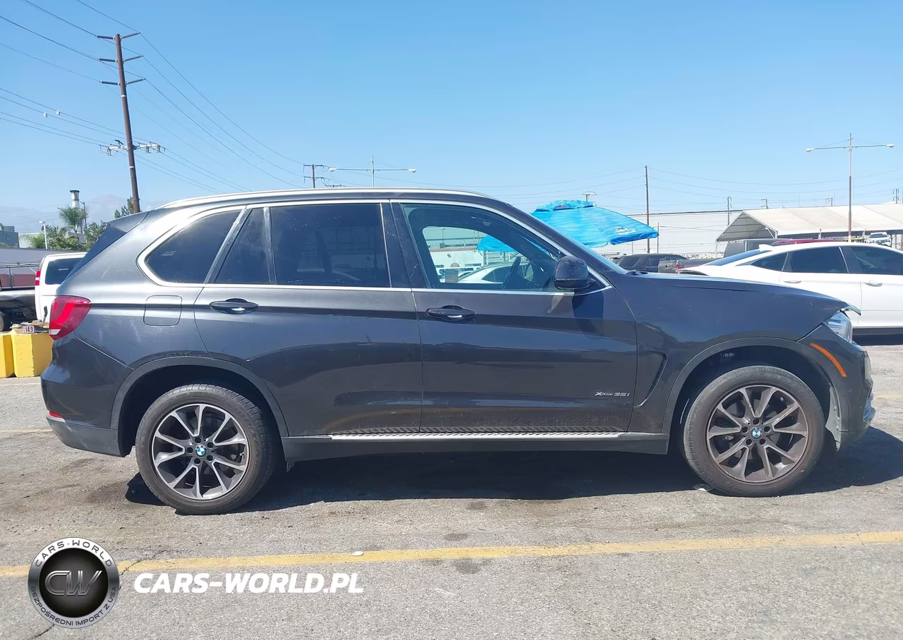 2017 BMW X5 xDrive35I VIN:5UXKR0C53H0V66704 - 13