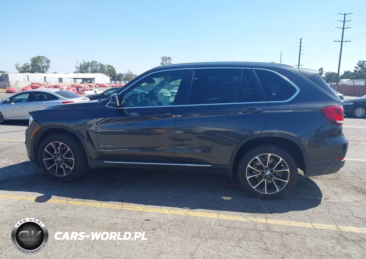 2017 BMW X5 xDrive35I VIN:5UXKR0C53H0V66704 - 14