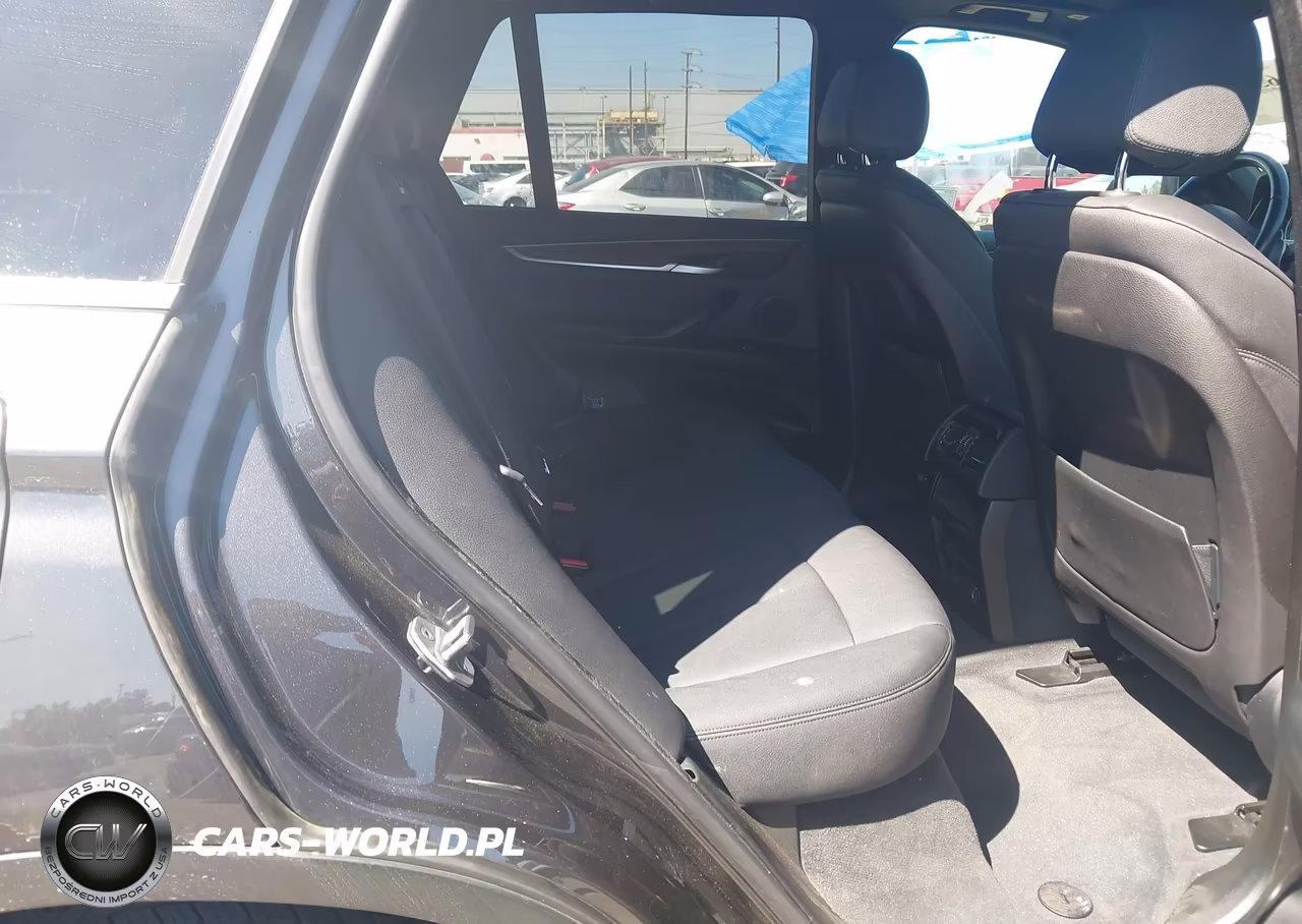2017 BMW X5 xDrive35I VIN:5UXKR0C53H0V66704 - 8