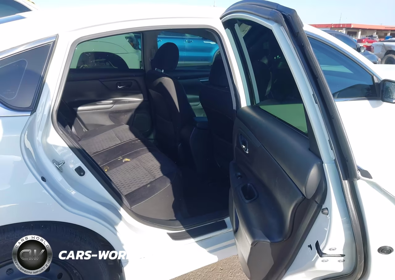 2018 Nissan Altima 2.5 S VIN:1N4AL3AP3JC176748 - 8