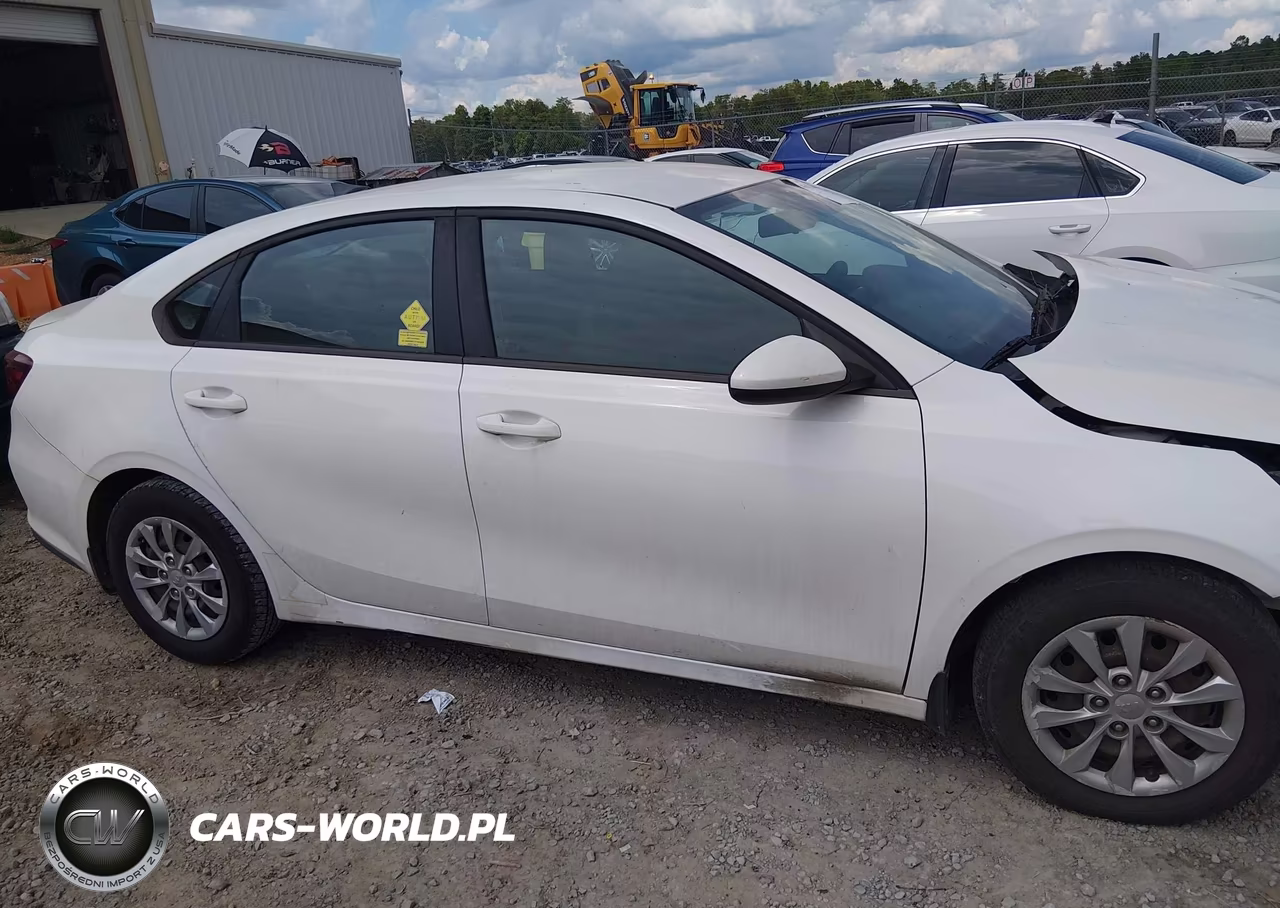 2020 Kia Forte Fe VIN:3KPF24ADXLE145586 - 14