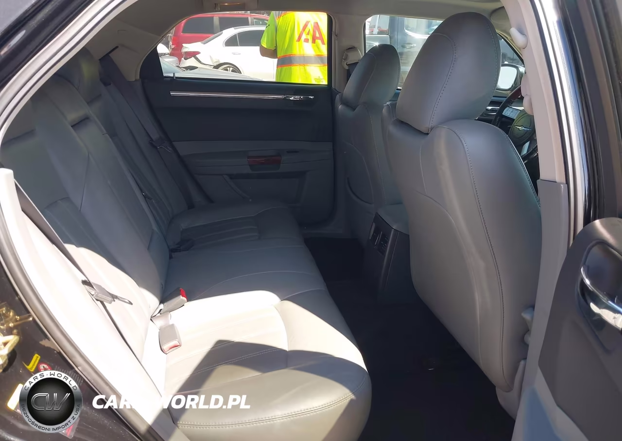 2005 Chrysler 300C VIN:2C3AA63H45H588076 - 8