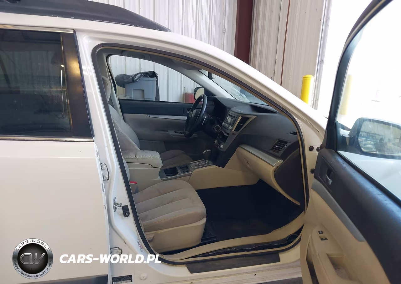 2013 Subaru Outback 2.5I Premium VIN:4S4BRCCC4D3305832 - 5