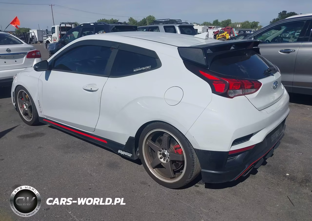 2019 Hyundai Veloster N VIN:KMHT36AH6KU002435 - 3