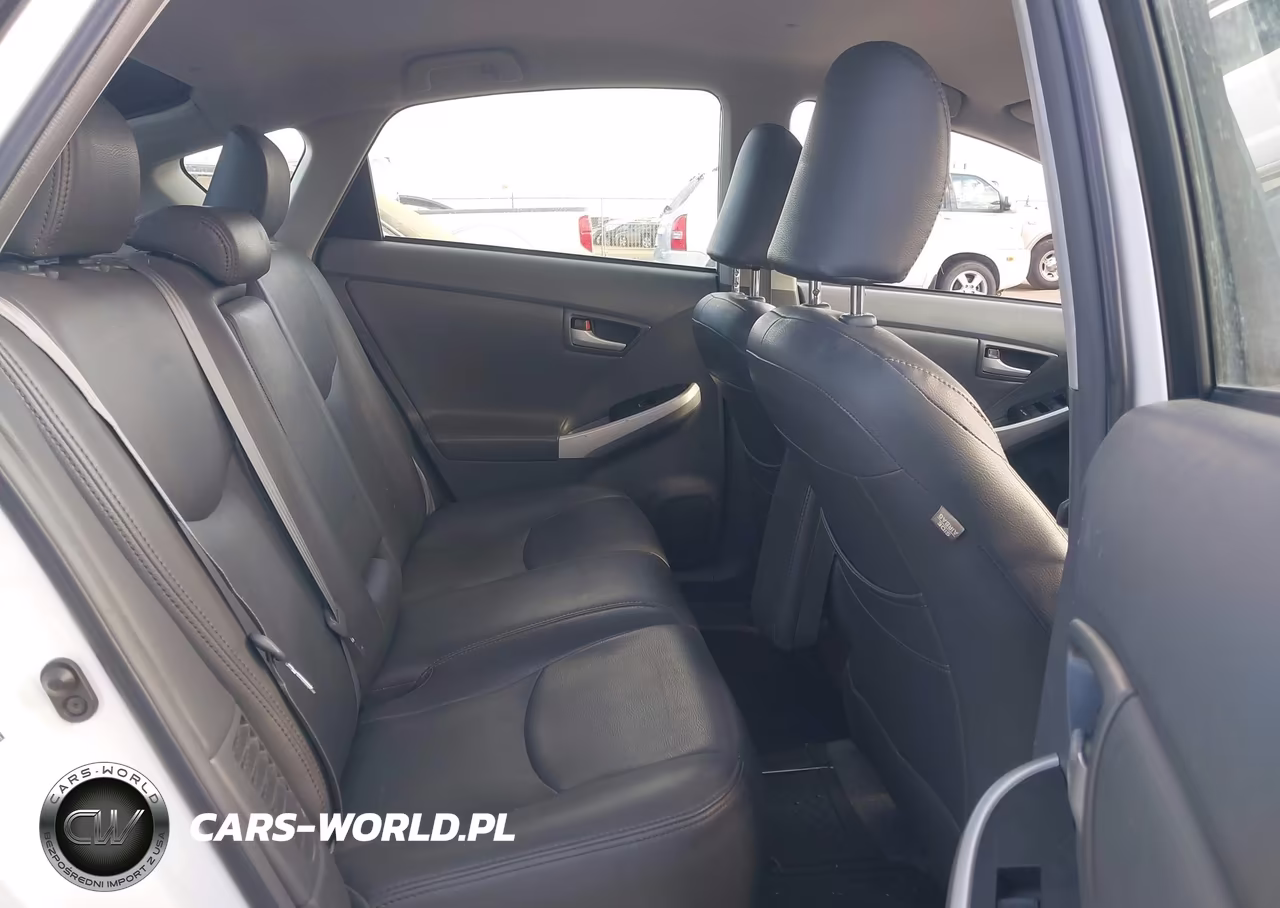 2011 Toyota Prius Two VIN:JTDKN3DU9B5337667 - 8