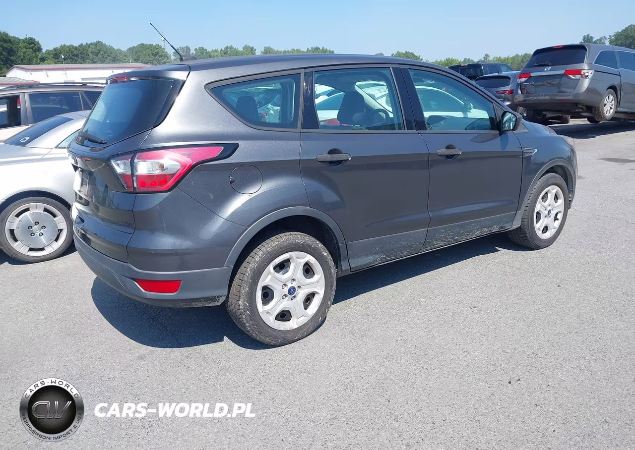 2018 Ford Escape S VIN:1FMCU0F73JUB95216 - 4