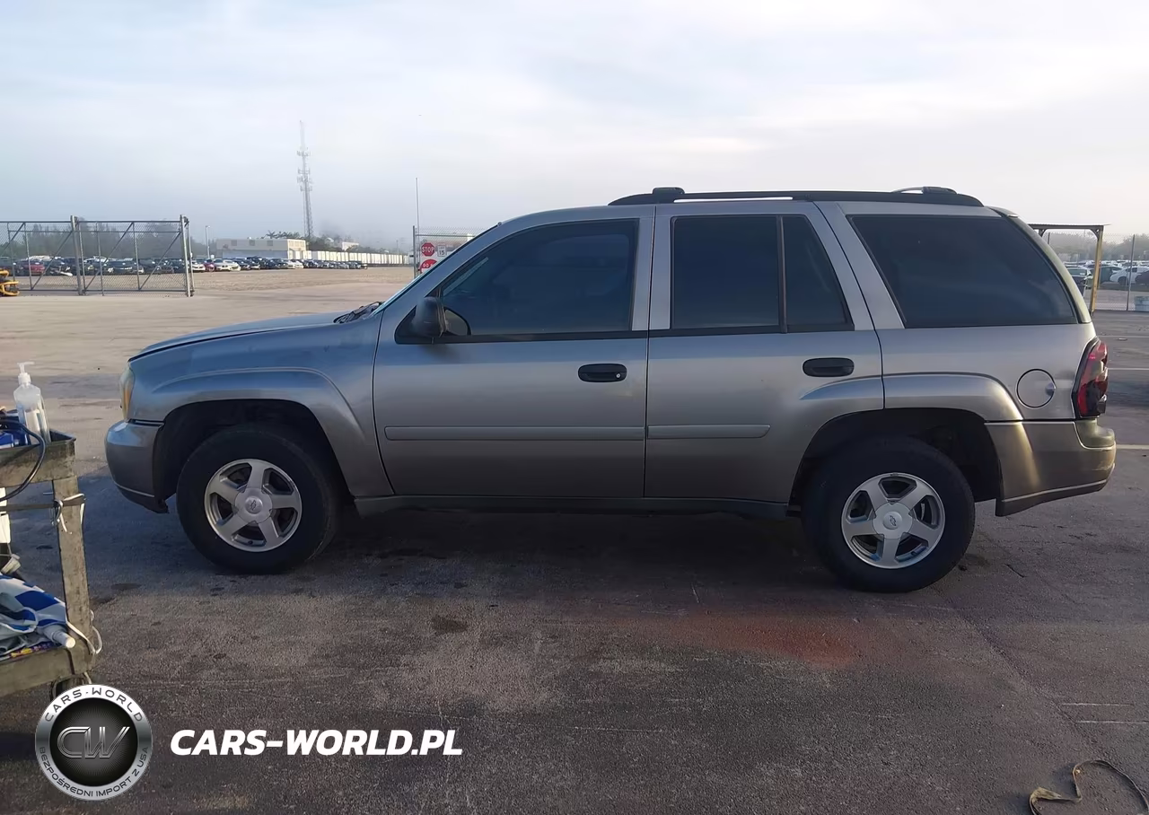 2007 Chevrolet Trailblazer Ls VIN:1GNDS13S072112074 - 14