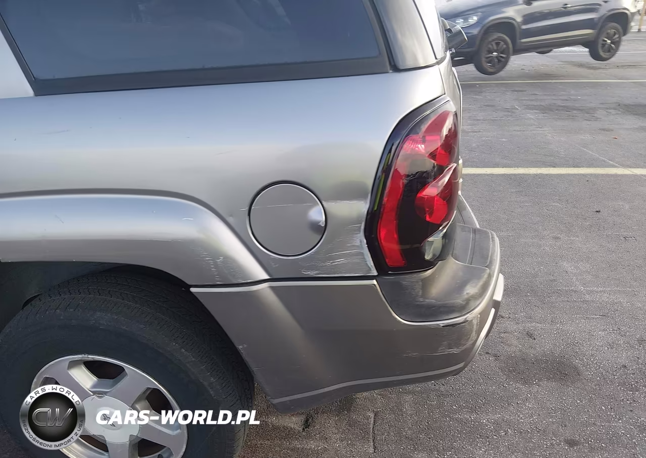2007 Chevrolet Trailblazer Ls VIN:1GNDS13S072112074 - 6