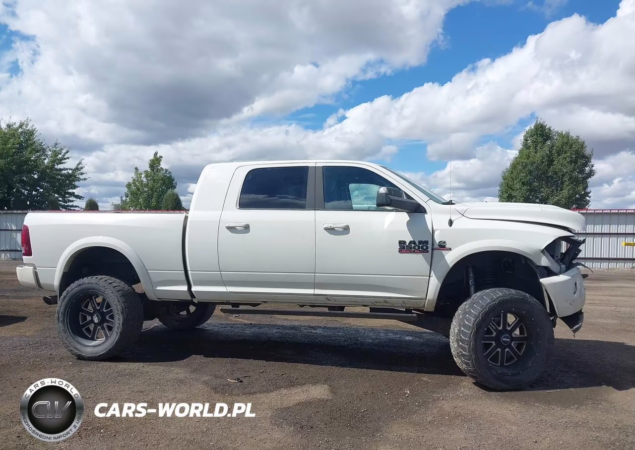 2016 Ram 3500 Laramie VIN:3C63R3ML8GG216507 - 13