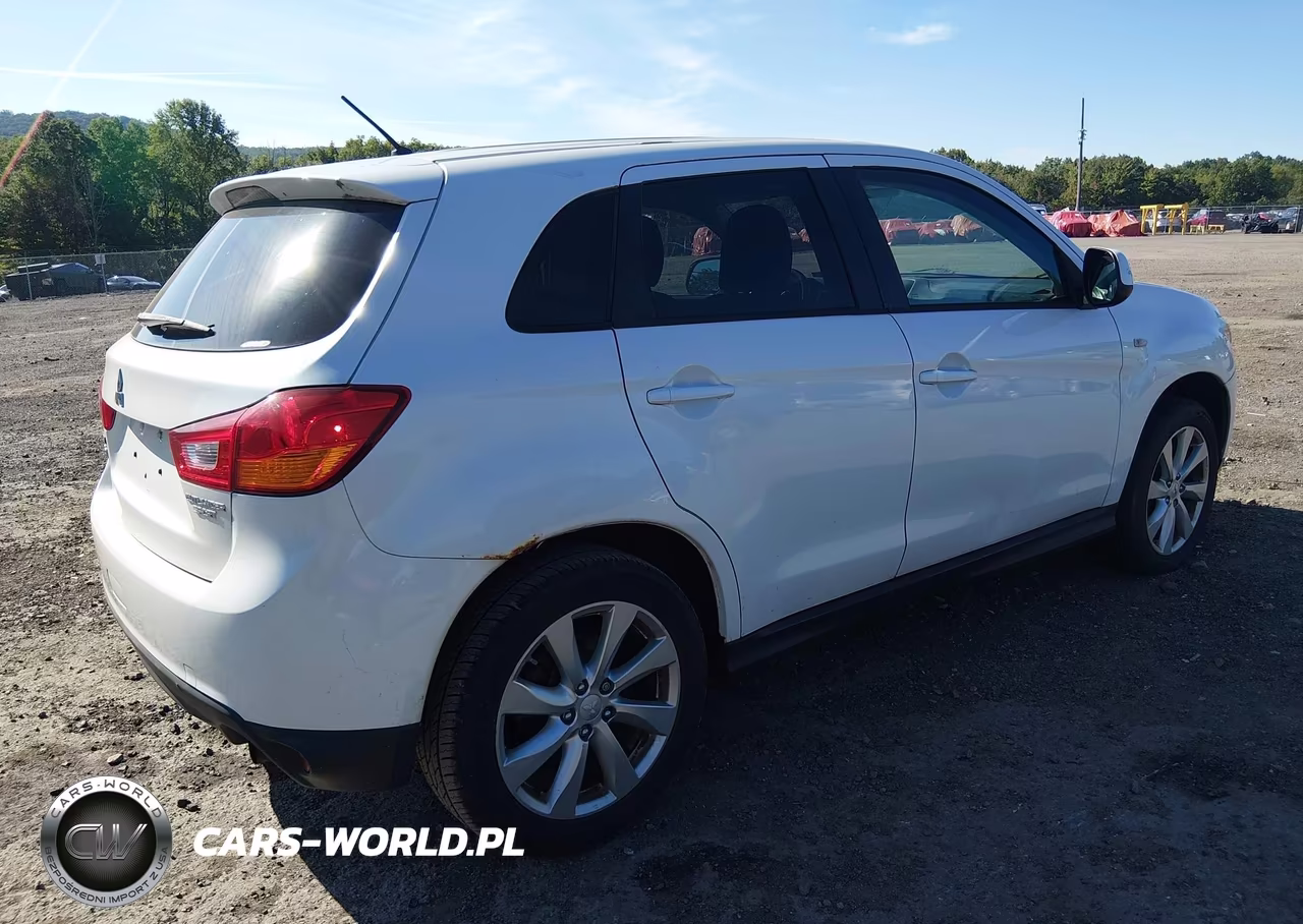 2015 Mitsubishi Outlander Sport Es VIN:4A4AR3AU4FE056251 - 4