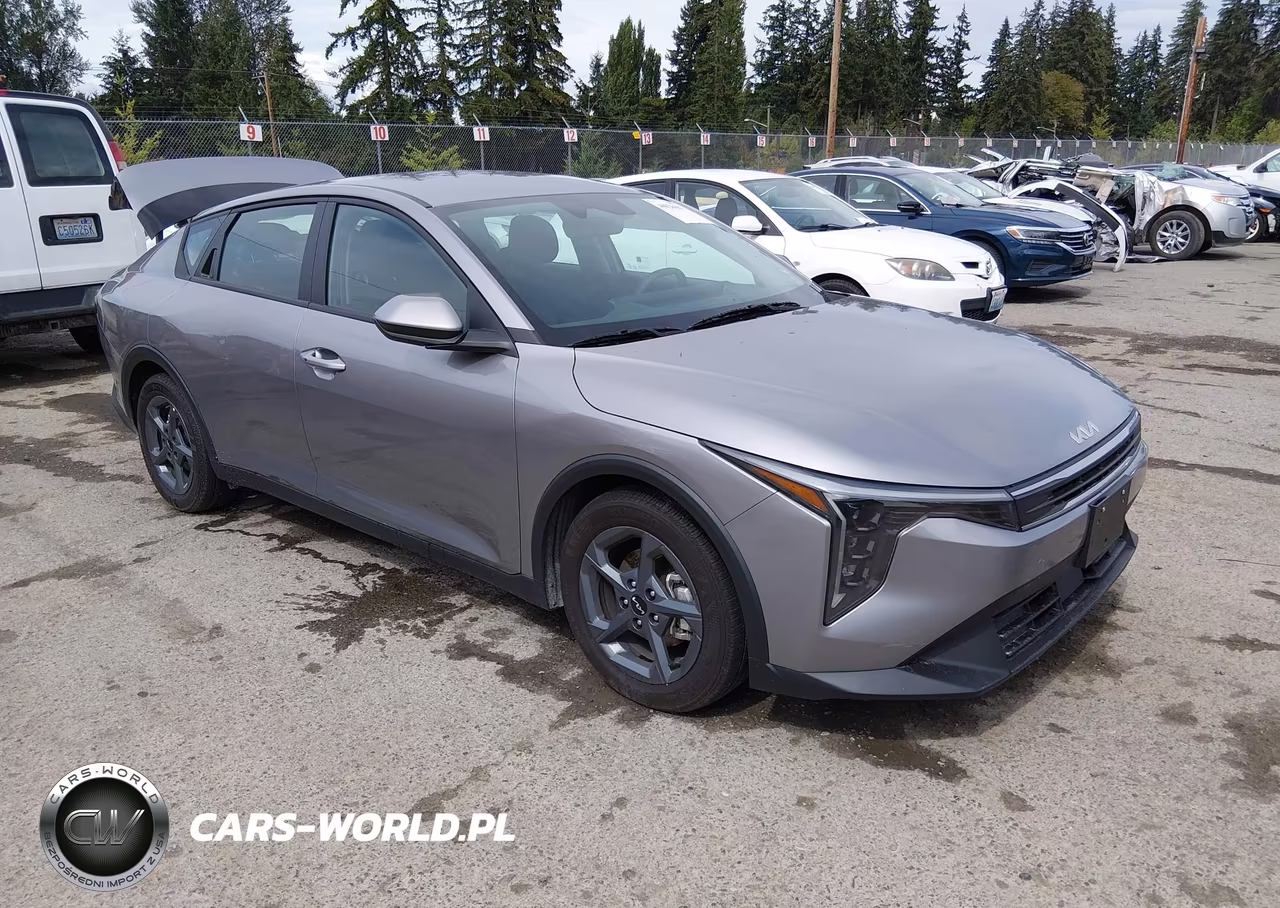 2026 Kia K4 Lxs – zdjęcie 1 z 22