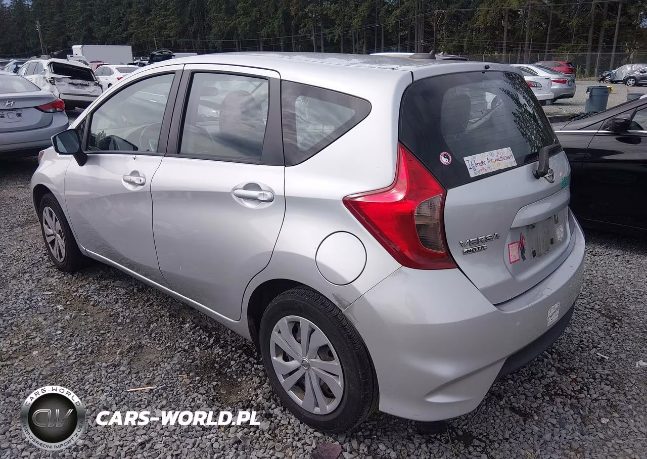 2018 Nissan Versa Note Sv VIN:3N1CE2CP0JL352215 - 3