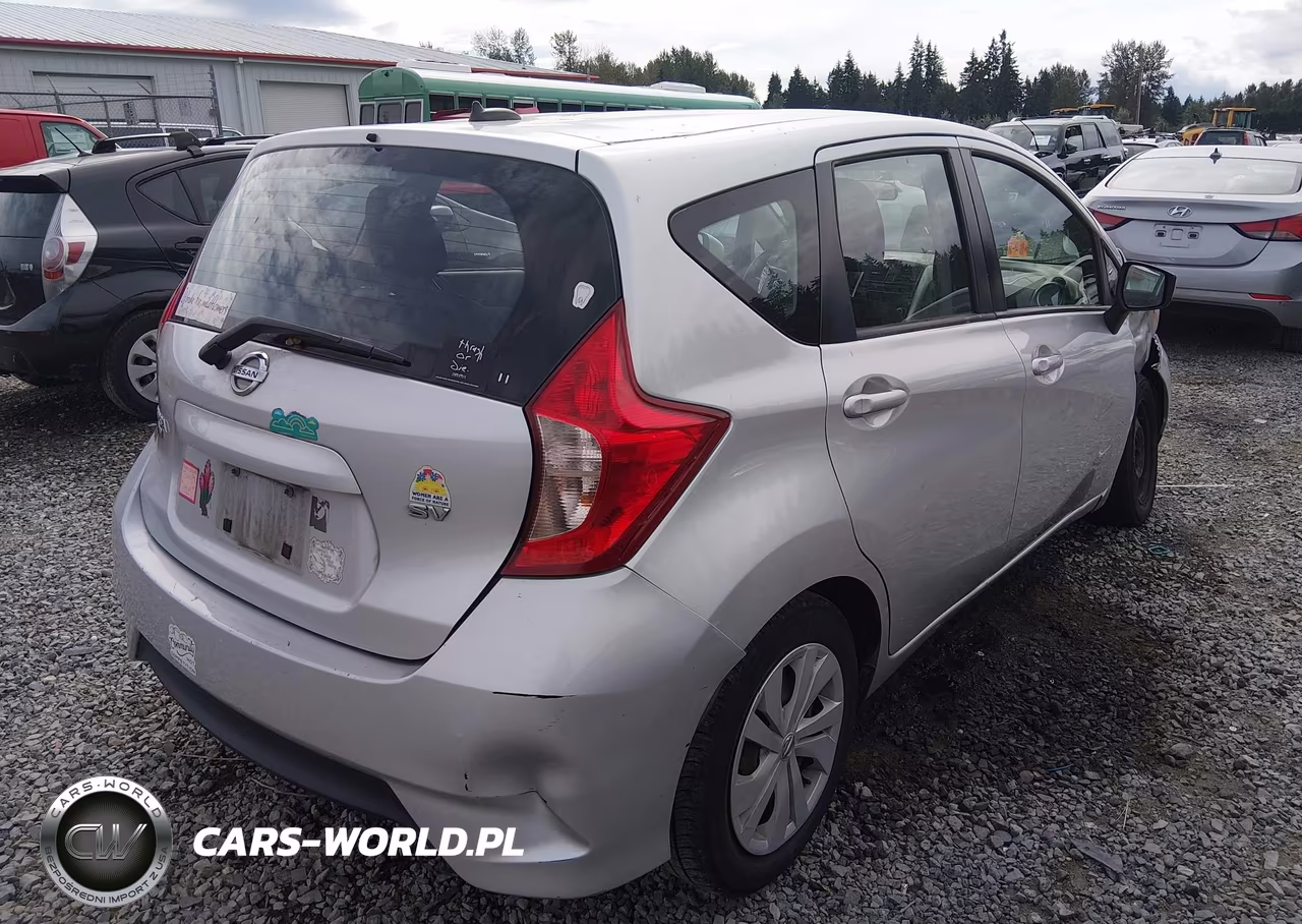 2018 Nissan Versa Note Sv VIN:3N1CE2CP0JL352215 - 4