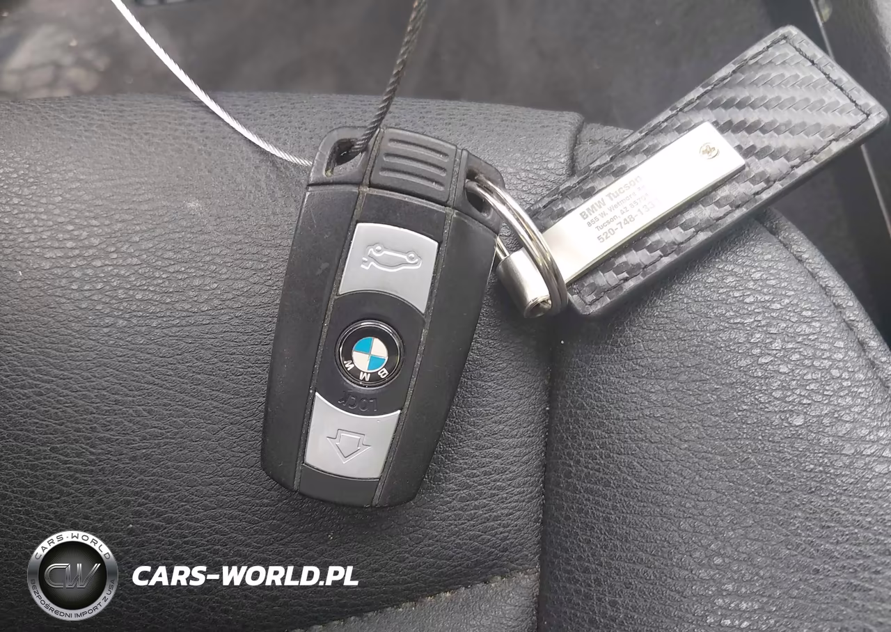 2015 BMW X1 xDrive28I VIN:WBAVL1C51FVY34071 - 11