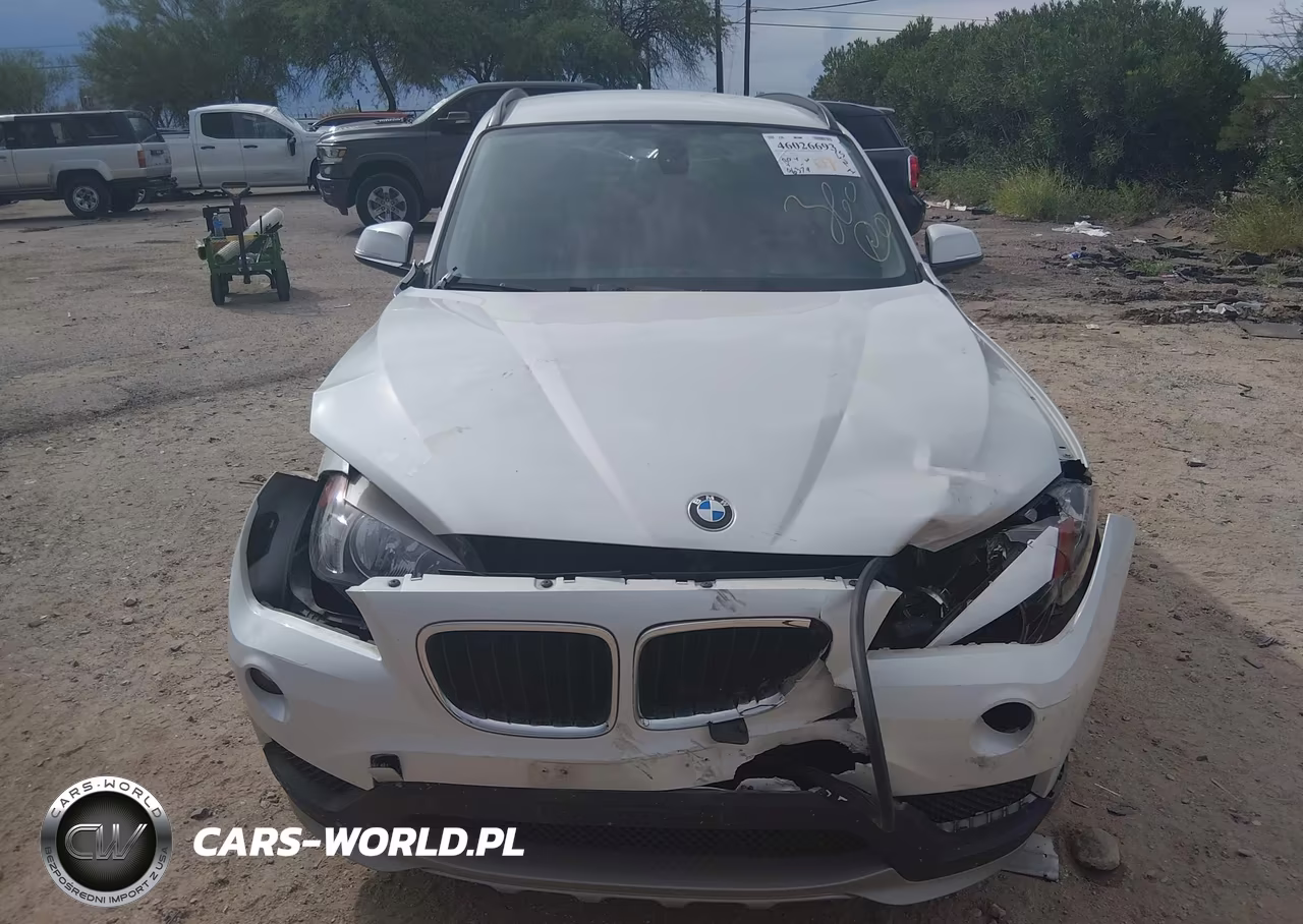 2015 BMW X1 xDrive28I VIN:WBAVL1C51FVY34071 - 12