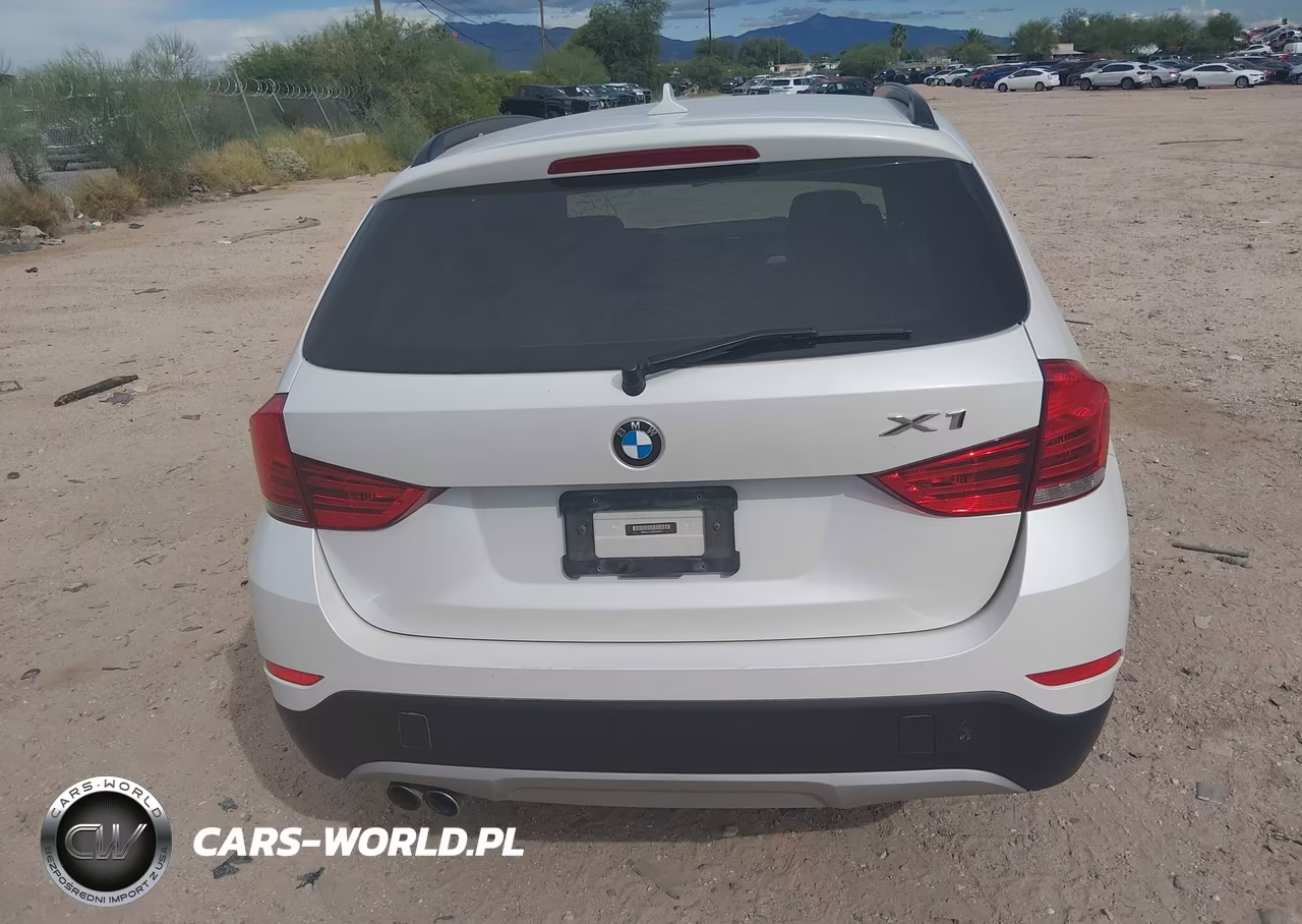2015 BMW X1 xDrive28I VIN:WBAVL1C51FVY34071 - 16