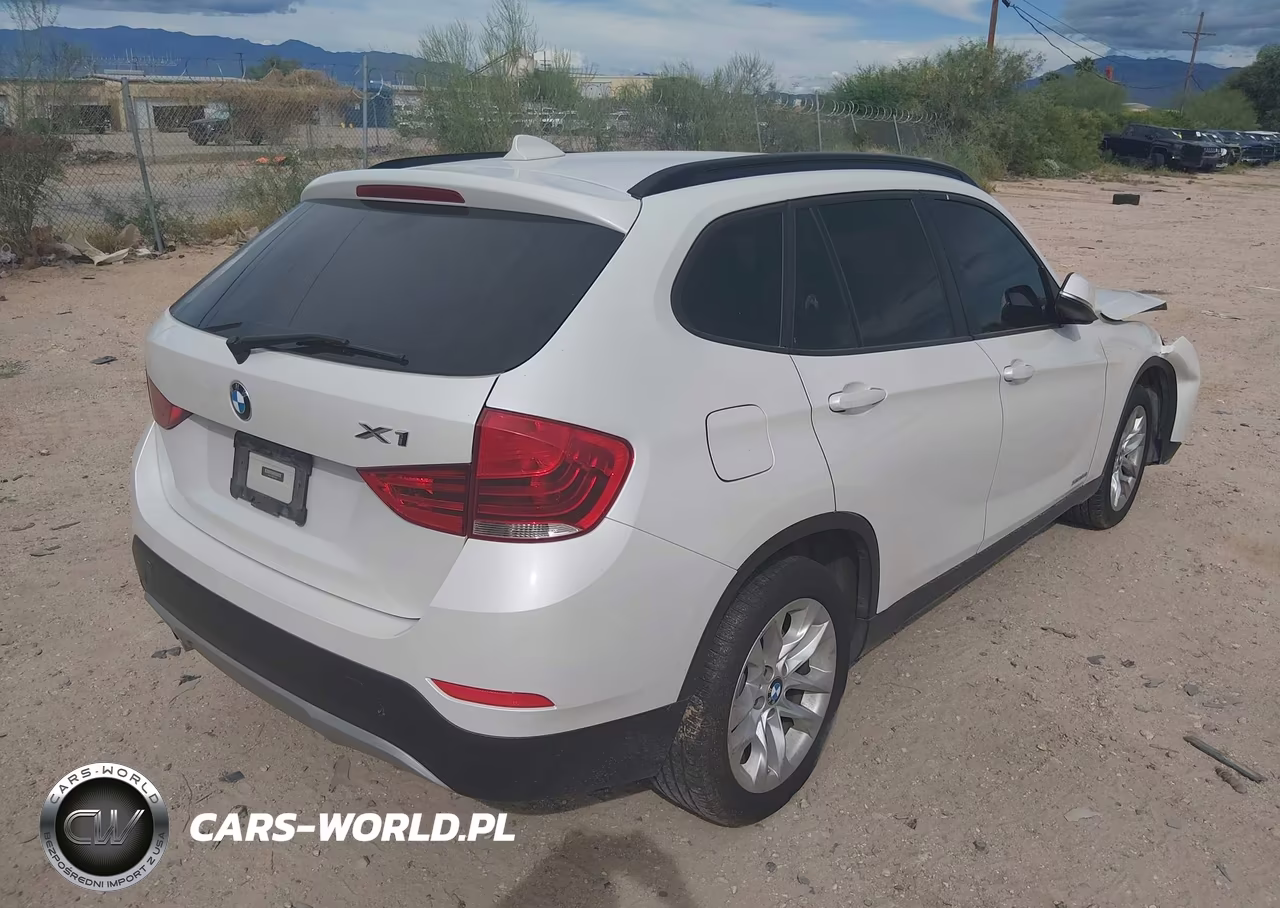 2015 BMW X1 xDrive28I VIN:WBAVL1C51FVY34071 - 4