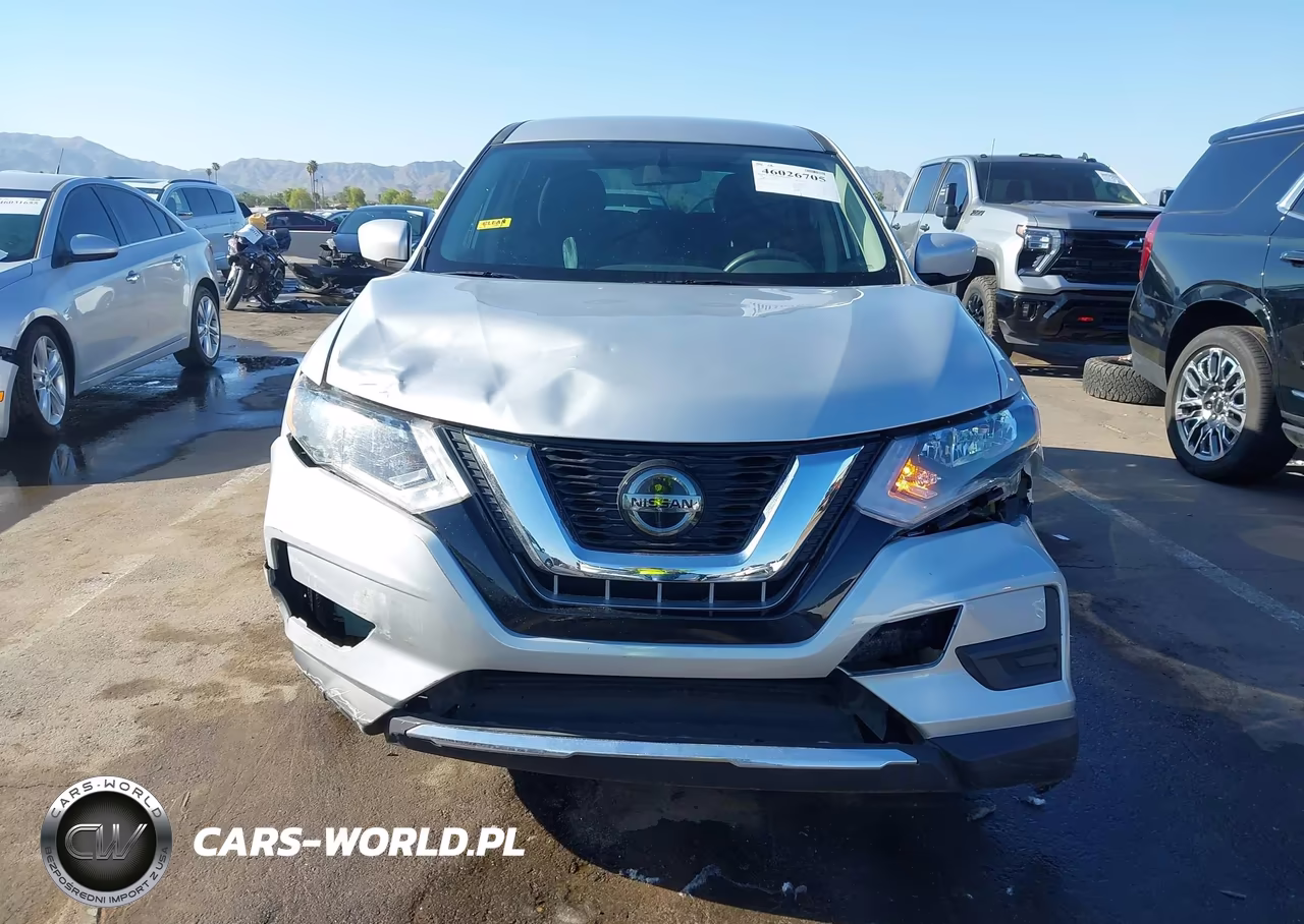 2018 Nissan Rogue S VIN:KNMAT2MT4JP540942 - 13