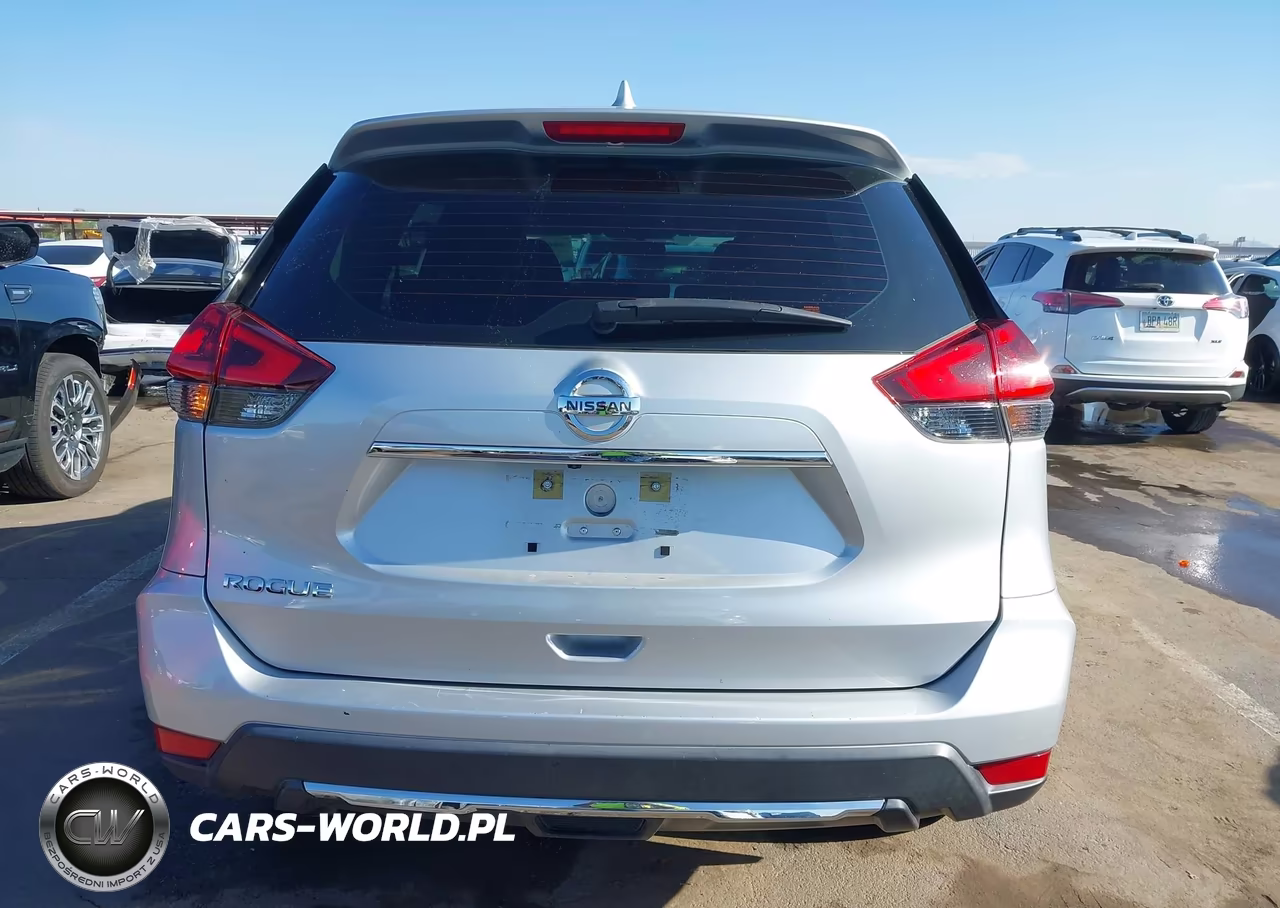 2018 Nissan Rogue S VIN:KNMAT2MT4JP540942 - 17