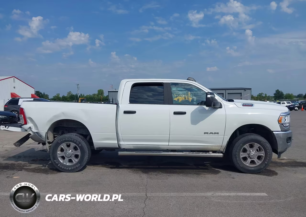2024 Ram 2500 Big Horn 4X4 6'4 Box VIN:3C6UR5DJ2RG146004 - 13