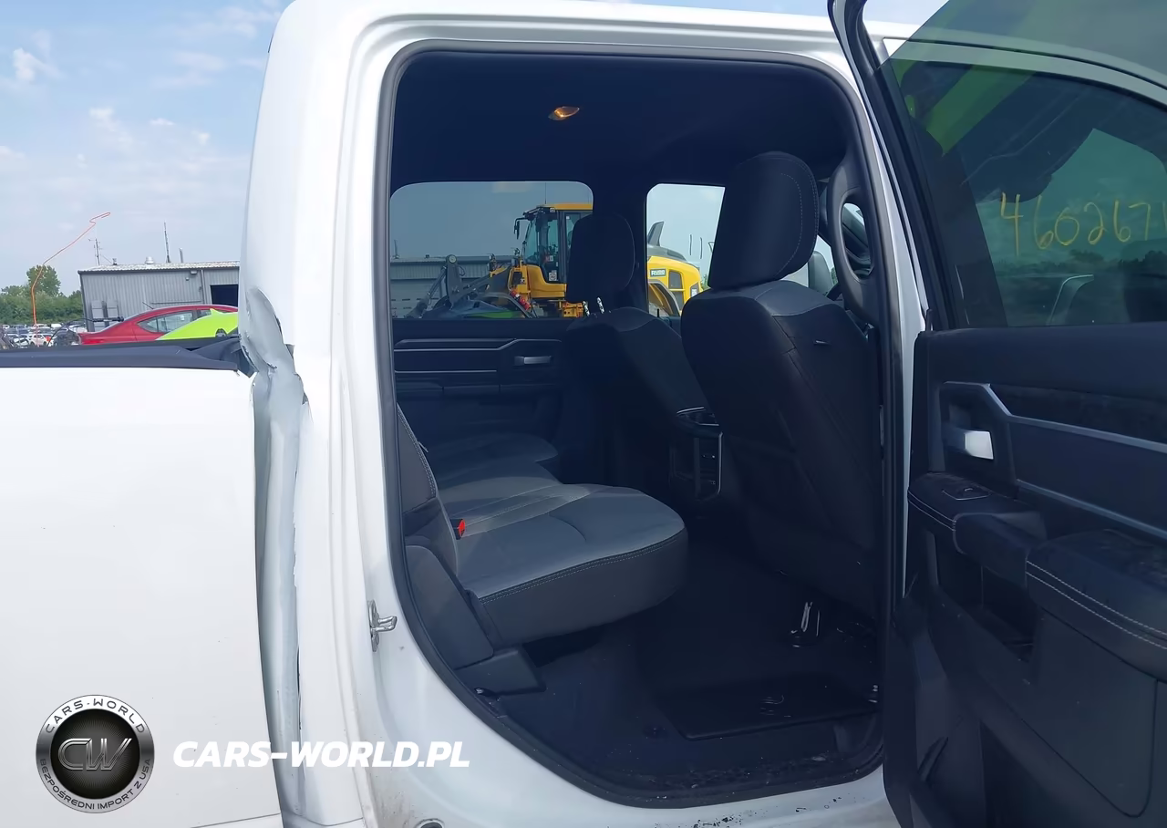 2024 Ram 2500 Big Horn 4X4 6'4 Box VIN:3C6UR5DJ2RG146004 - 8
