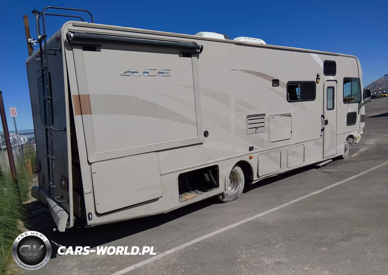 2013 Ford F53 VIN:1F66F5DY7D0A10748 - 4