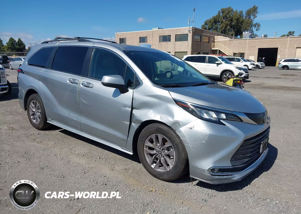2021 Toyota Sienna Xle