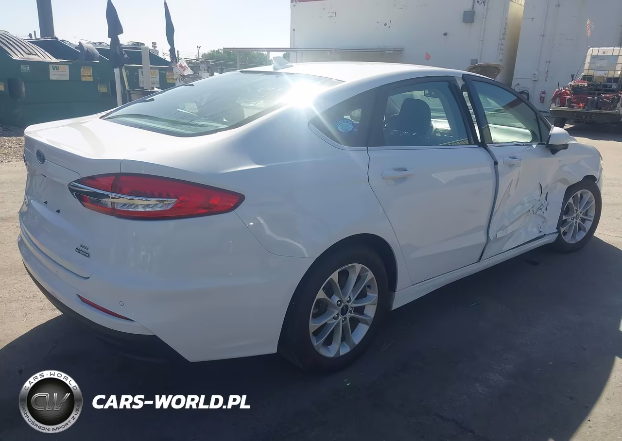 2020 Ford Fusion Hybrid Se VIN:3FA6P0LU2LR149072 - 4
