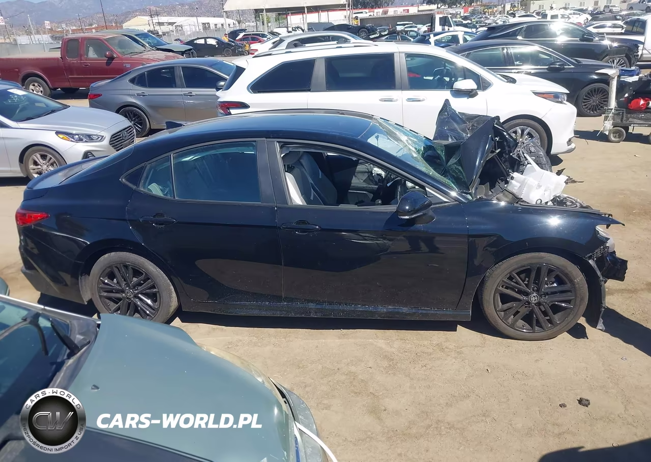 2025 Toyota Camry Se VIN:4T1DAACK7SU595793 - 13