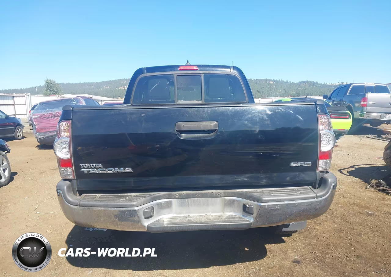 2015 Toyota Tacoma VIN:5TFUX4EN3FX032465 - 17