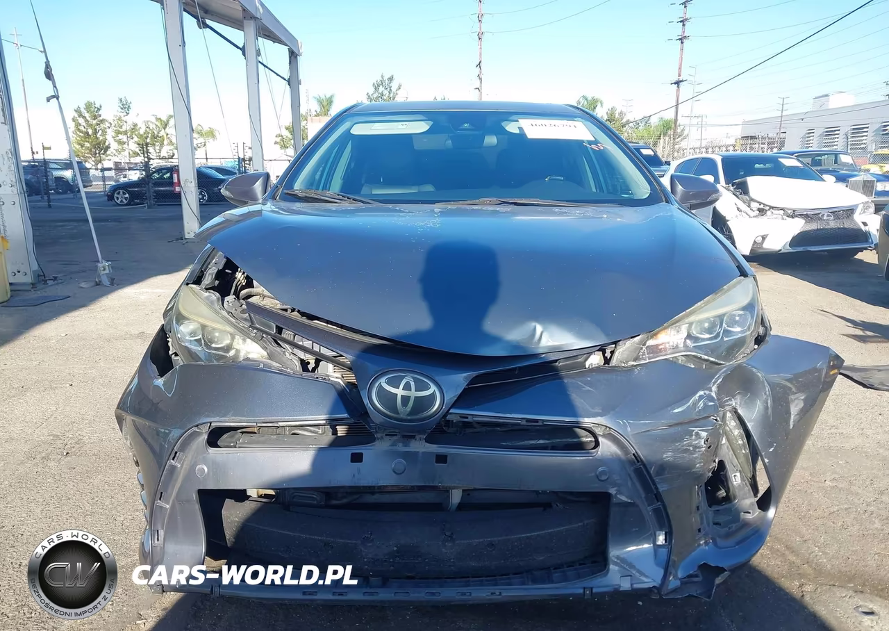 2018 Toyota Corolla Xse VIN:5YFBURHE7JP787831 - 12