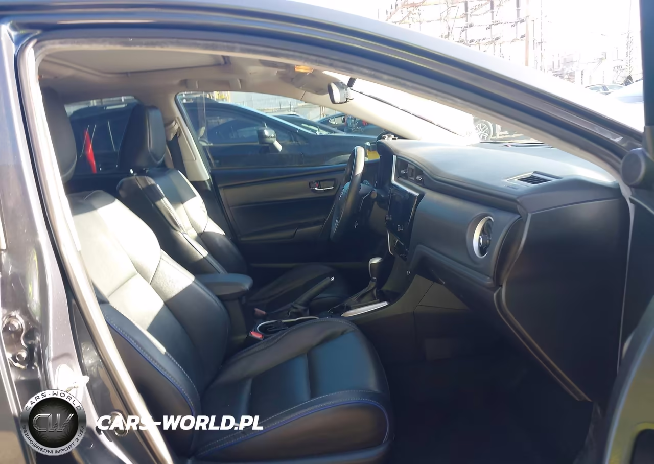 2018 Toyota Corolla Xse VIN:5YFBURHE7JP787831 - 5