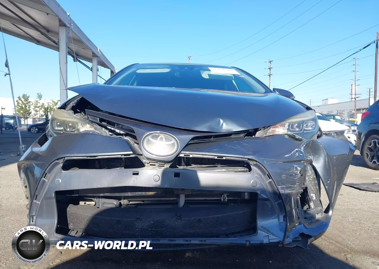 2018 Toyota Corolla Xse VIN:5YFBURHE7JP787831 - 6