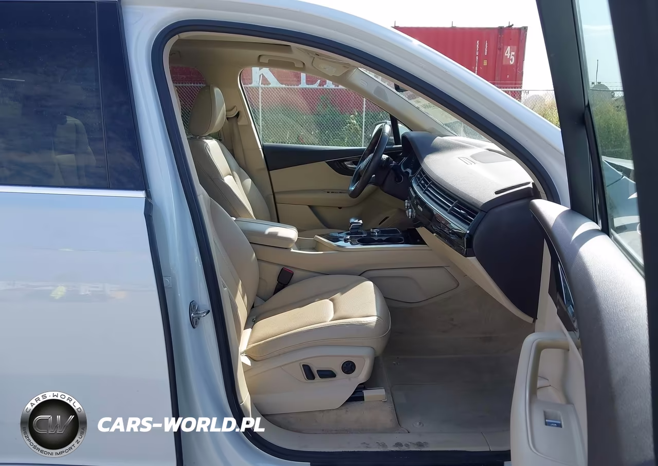2019 Audi Q7 55 Premium VIN:WA1LAAF73KD008734 - 5