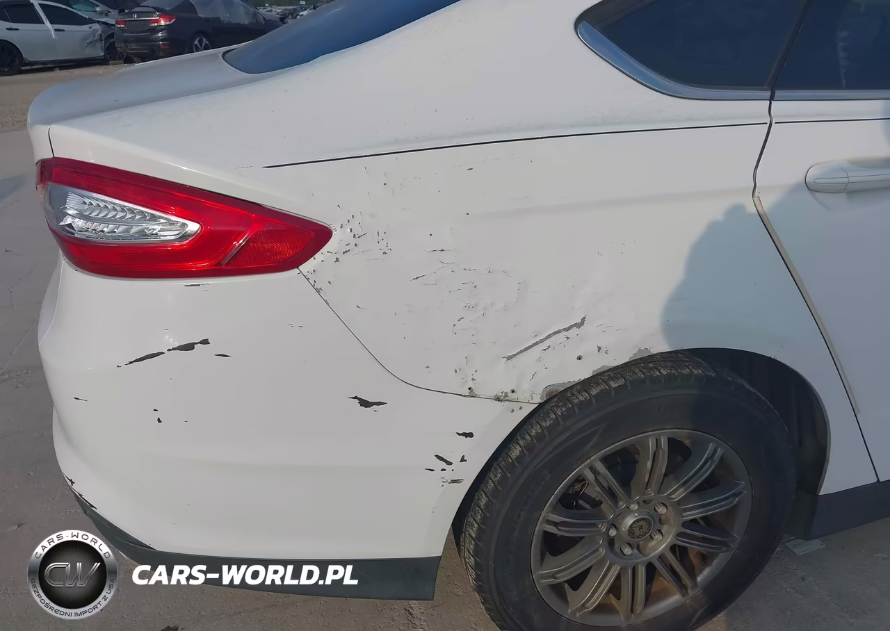 2014 Ford Fusion S VIN:3FA6P0G72ER233481 - 17