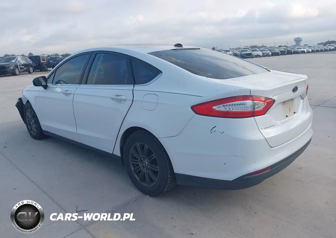 2014 Ford Fusion S VIN:3FA6P0G72ER233481 - 3