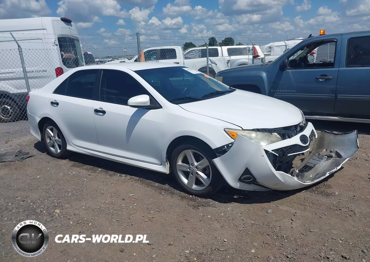2012 Toyota Camry Se – zdjęcie 1 z 18