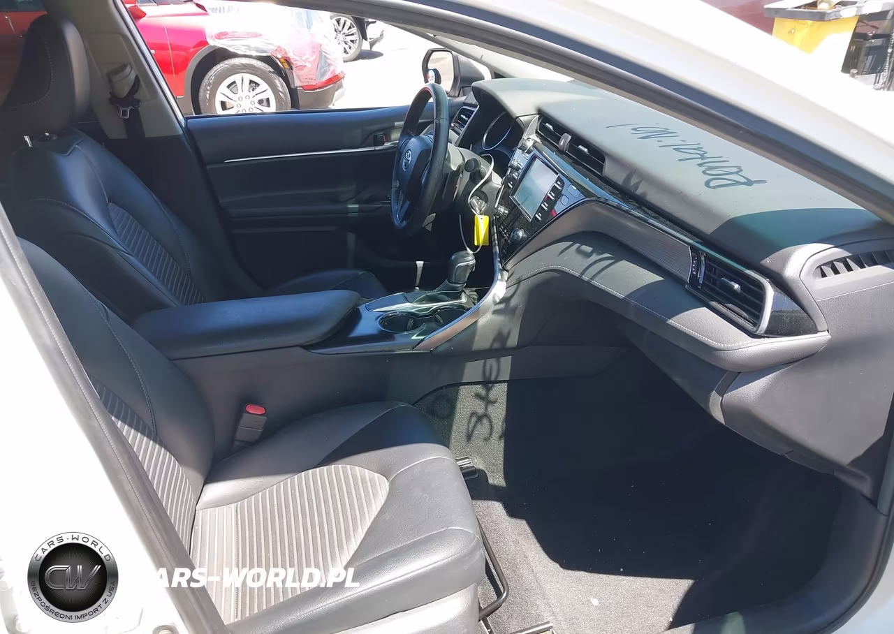 2019 Toyota Camry Se VIN:4T1B11HK0KU821110 - 5