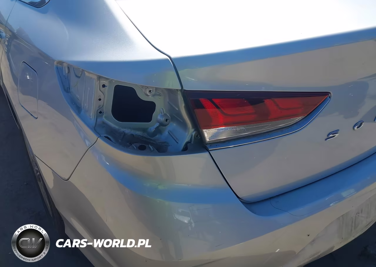 2018 Hyundai Sonata Sel VIN:5NPE34AF2JH647172 - 17