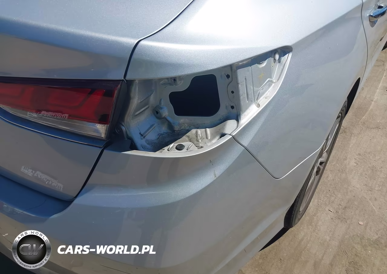 2018 Hyundai Sonata Sel VIN:5NPE34AF2JH647172 - 18