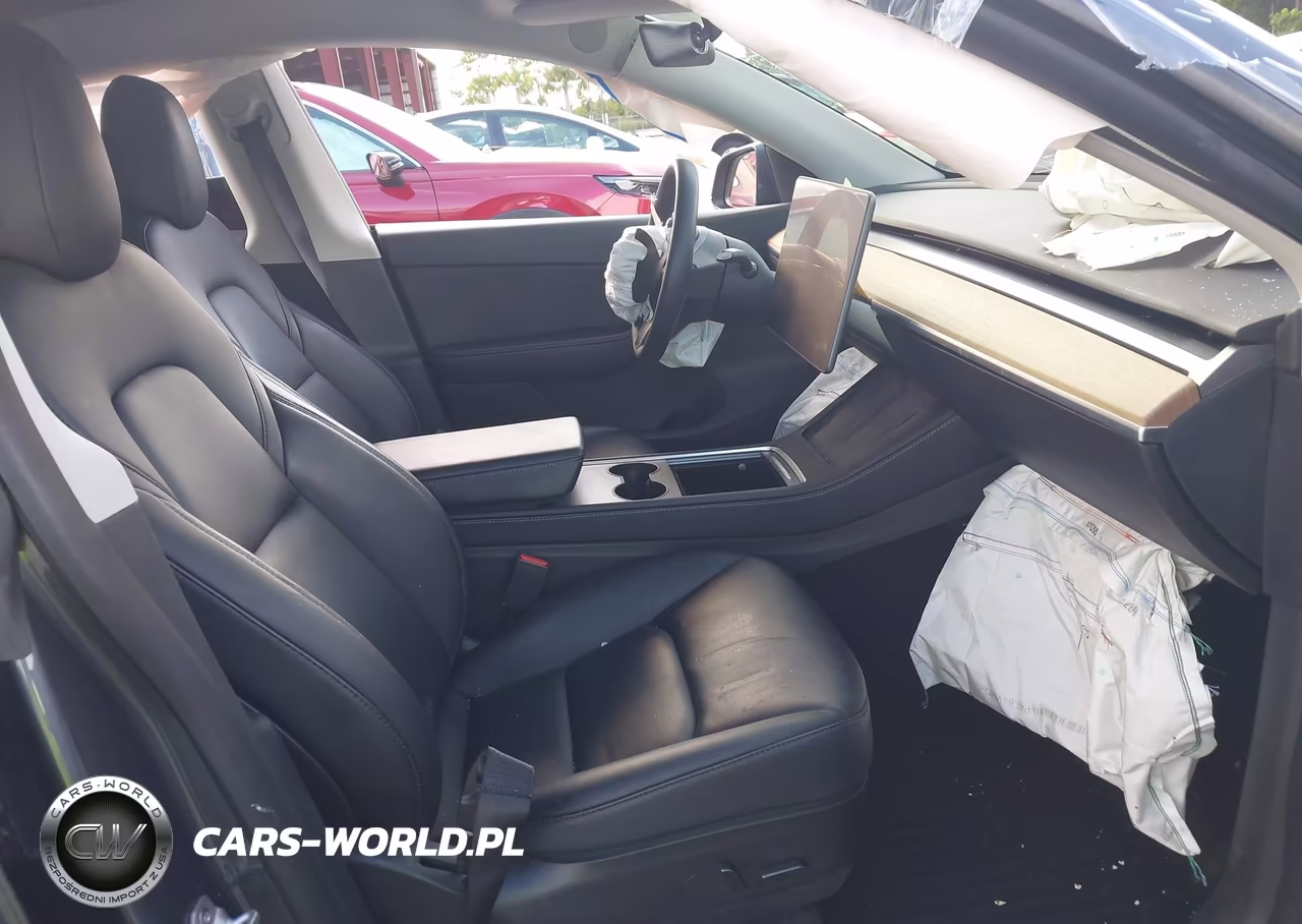 2022 Tesla Model Y Long Range Dual Motor All-Wheel Drive VIN:7SAYGAEE7NF420567 - 5