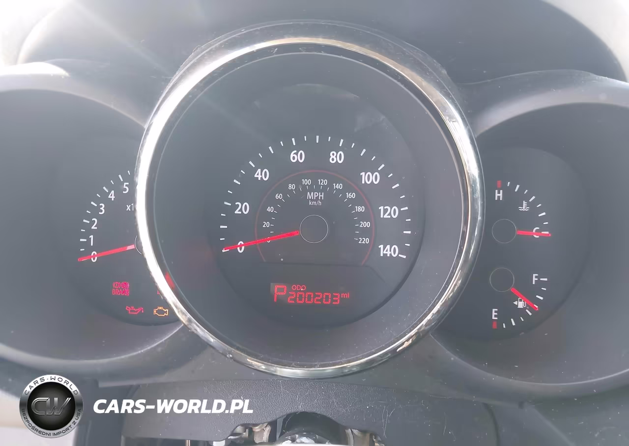 2010 Kia Soul + VIN:KNDJT2A22A7166956 - 7