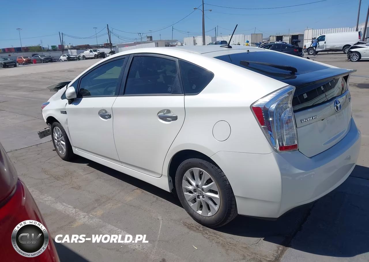 2015 Toyota Prius Plug-In Advanced VIN:JTDKN3DP3F3071381 - 15