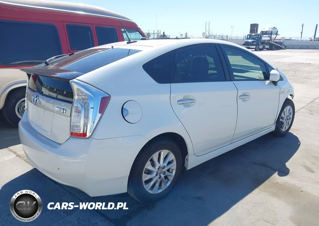 2015 Toyota Prius Plug-In Advanced VIN:JTDKN3DP3F3071381 - 4